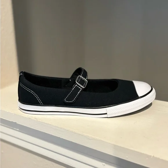 Converse CTAS Dainty Mary Jane Chuck Taylor Black White Slip On Shoes Youth 2Y - Picture 2 of 9